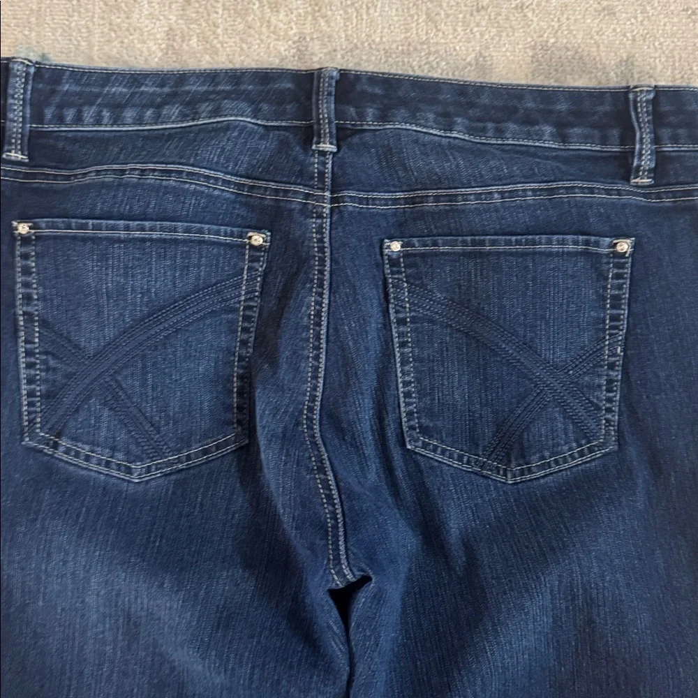 White House Black Market Women's Dark Blue Boot Leg Jeans - Picture 7 of 8
